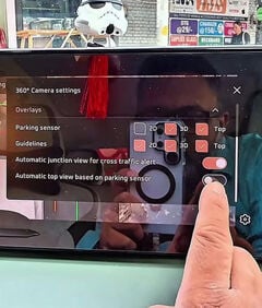 How to Turn Off Automatic Top View in Mahindra EVs