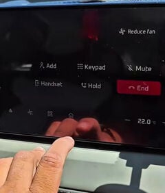 How to Turn Off Reduce Fan During Calls in Mahindra EVs