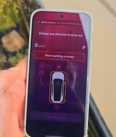 How to Use Remote Park Assist with Key Fob in Mahindra eSUVs