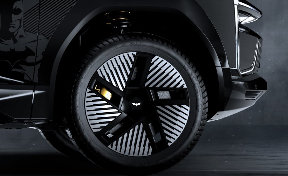 R20 Alloy Wheels and  Alchemy Gold-painted suspension and brake callipers